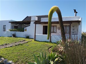 3 Bed House in Jacobsbaai