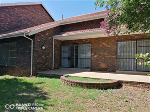 3 Bed Townhouse in Die Wilgers