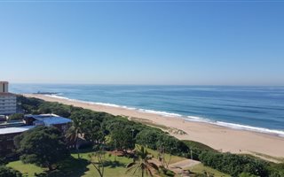 2 Bedroom Apartment in Amanzimtoti