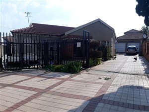 3 Bed House in Klipspruit West