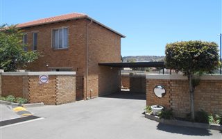 2 Bedroom Cluster in Wilgeheuwel