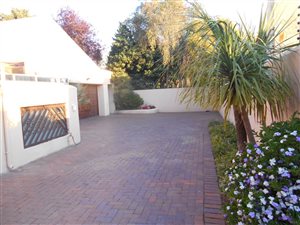 3 Bed Cluster in Alphen Park