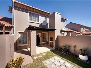 2 Bed Duplex in Halfway Gardens