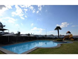 3 Bed Apartment in Petervale
