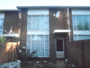 3 Bed Townhouse in Grobler Park