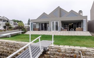 3 Bedroom House in Royal Alfred Marina