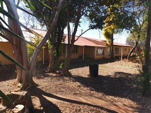 4.2 ha Farm in Waterkloof