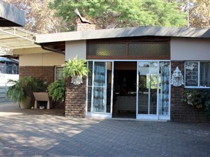 4 Bed House in Roseville