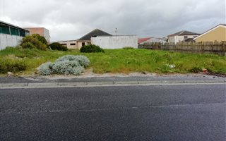 699 m² Land available in Pelican Heights