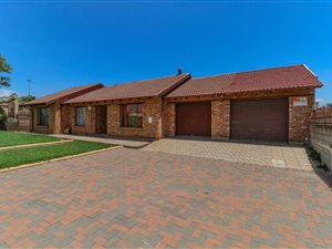 3 Bed House in Geluksdal