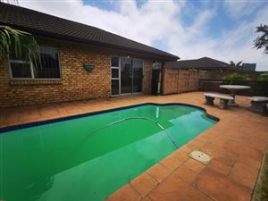 3 Bed Apartment in Richards Bay Central