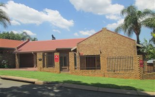 3 Bedroom House in Moreleta Park