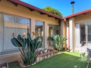 3 Bed Townhouse in Cresta