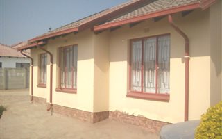 3 Bedroom House in Madiba Park
