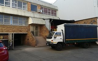 640 m² Industrial space in Stormill