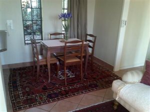 2 Bed Apartment in Constantia Park
