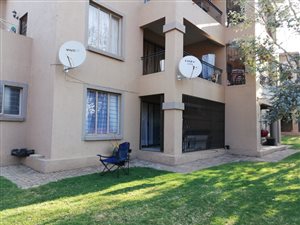 3 Bed Townhouse in Weltevreden Park