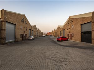 9994 m² Industrial space in Steeledale
