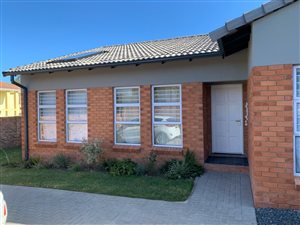 3 Bed Flat in Beacon Bay