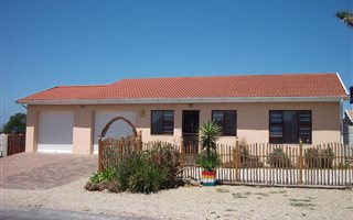 3 Bedroom House in Jeffreys Bay