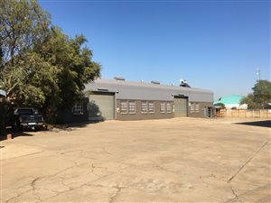 900 m² Industrial space in Rosslyn