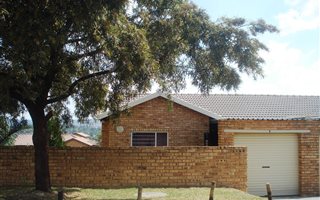 2 Bedroom Townhouse in Honeydew