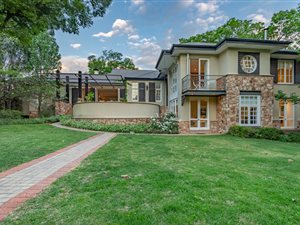 4 Bed House in Westcliff