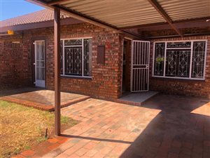 3 Bed Townhouse in Lindene