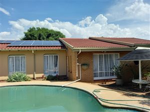 5 Bed House in Wierda Park