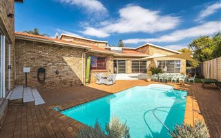 3 Bedroom House in Roodekrans