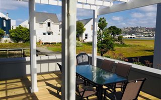 4 Bedroom House in Thesen Islands