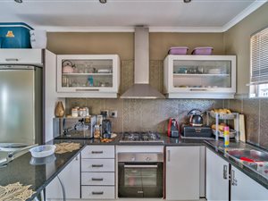 2 Bed Simplex in Kenville