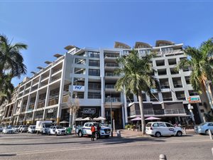 3 Bed Apartment in New Town Centre