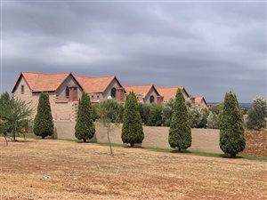 3 Bed Townhouse in Highveld