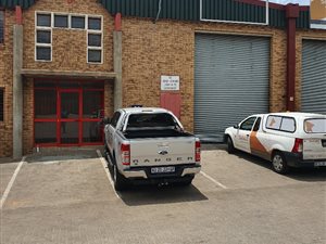 518 m² Industrial space in Louwlardia