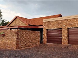 3 Bed Townhouse in Claremont