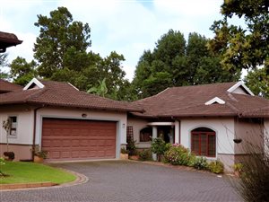 3 Bedroom Simplex in Le Domaine