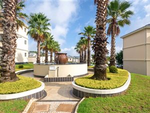 2 Bed Apartment in Broadacres
