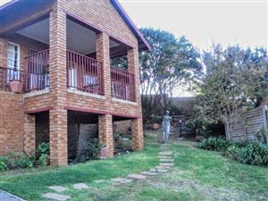 3 Bed Townhouse in Waterkloof Heights