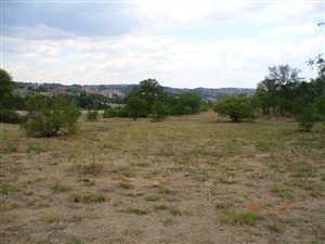 8618 m² Land available in Mooikloof Heights
