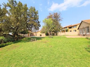 1 Bed Apartment in North Riding AH