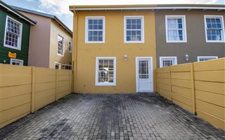 3 Bedroom Duplex in Woodstock
