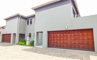3 Bedroom Cluster in Bedfordview