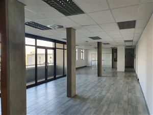 31580 m² Commercial space in Magaliessig