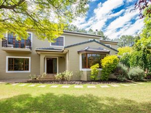 4 Bed House in Natures Valley