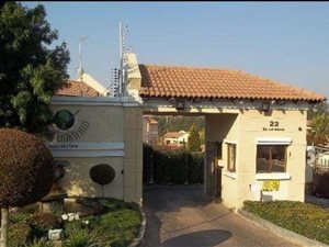 3 Bed Townhouse in Linksfield