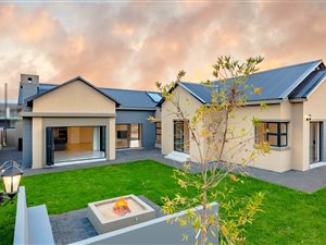 4 Bed House in Midstream Meadows