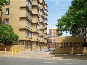 2 Bed Apartment in Sunnyside