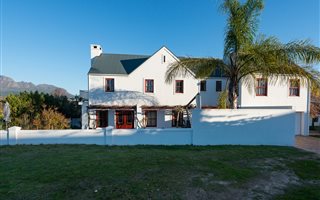 3 Bedroom House in De Zalze
