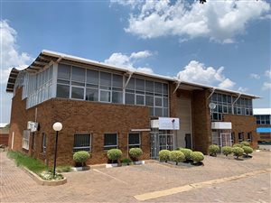 760 m² Industrial space in Glen Austin